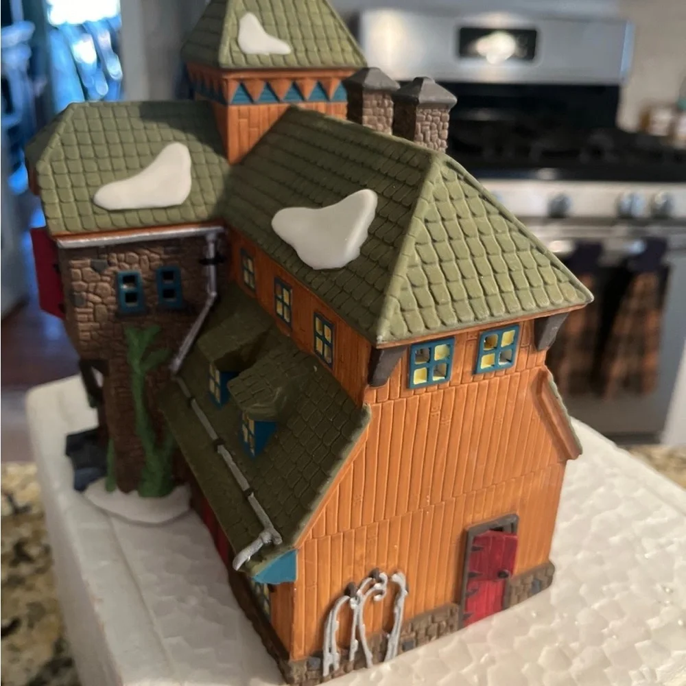 Department 56 New England Village, Mc Grebe cutters and sleigh building